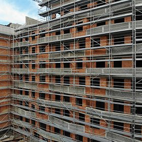 Heavy-Duty Corrosion-Resistant Scaffolding Towers